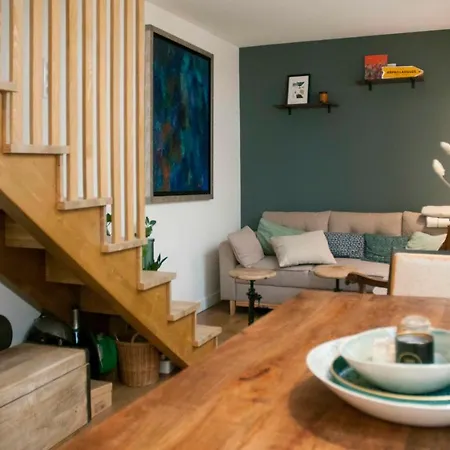 Appartement LUMINEUX et très JOLI Duplex 40 m - BATIGNOLLES