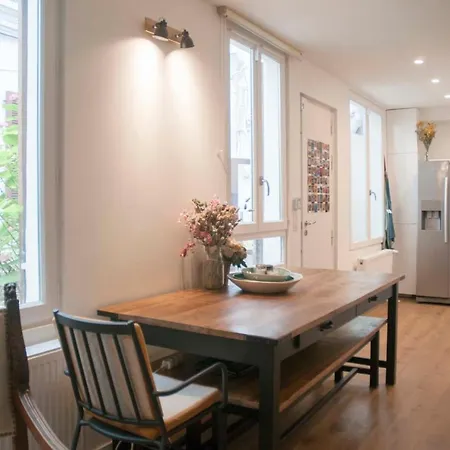 LUMINEUX et très JOLI Duplex 40 m - BATIGNOLLES *