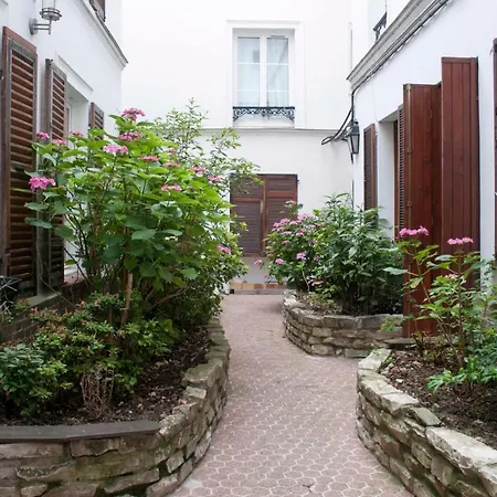 Bright And Very Nice Duplex 40 M - Batignolles Apartment *